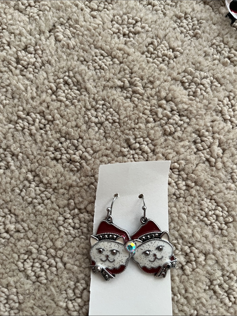 Fun earrings - Picture 8 of 10